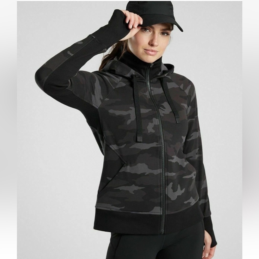 Athleta Triumph Hoodie in Black Camo Print Sz XS Full Zip Outdoors,‎ Hiking